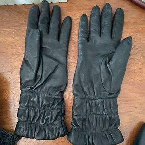 Black Leather Gloves - Size 7.5